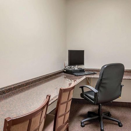 Quality Inn & Suites South-Obetz Bagian luar foto