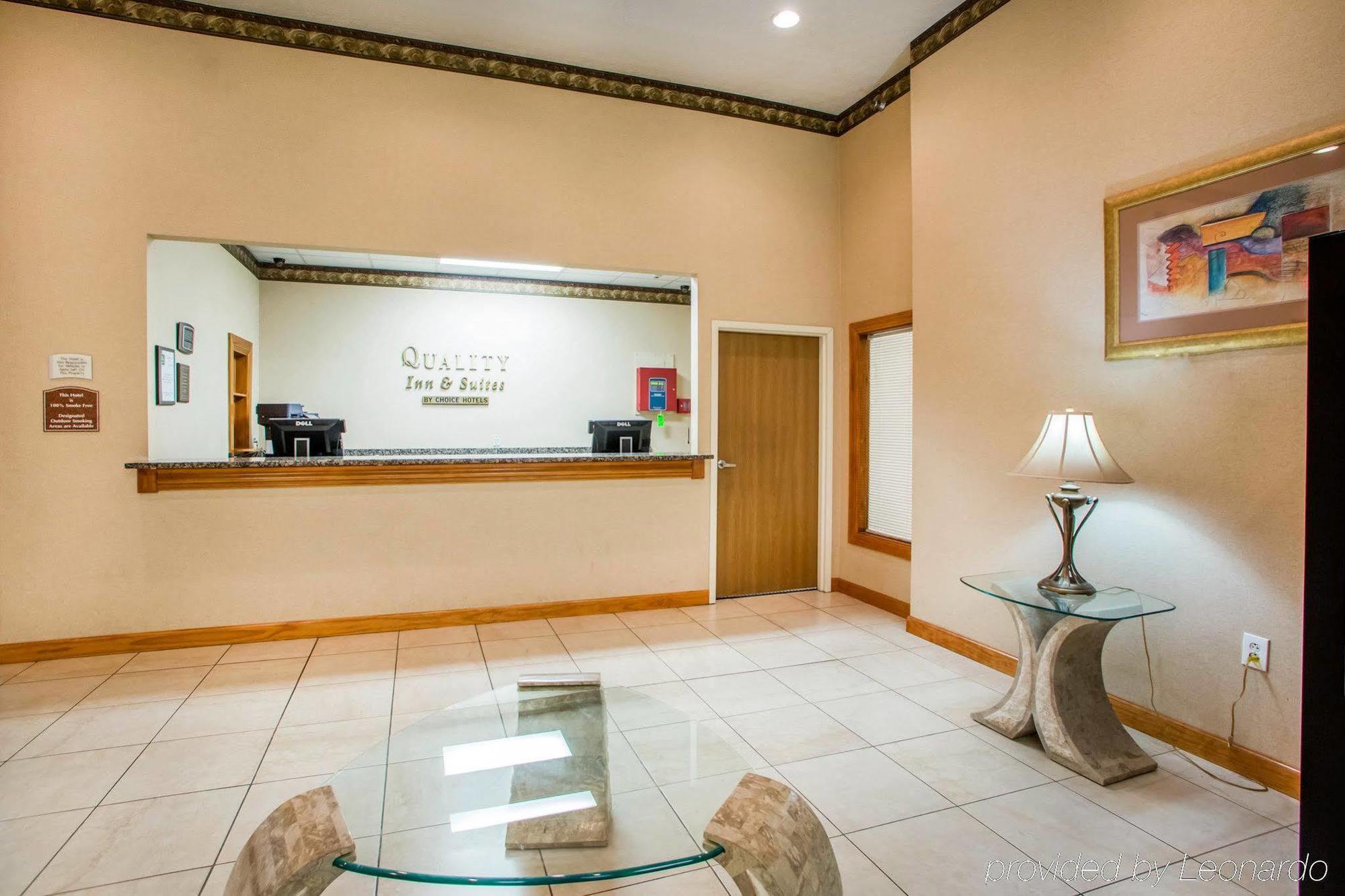 Quality Inn & Suites South-Obetz Bagian luar foto