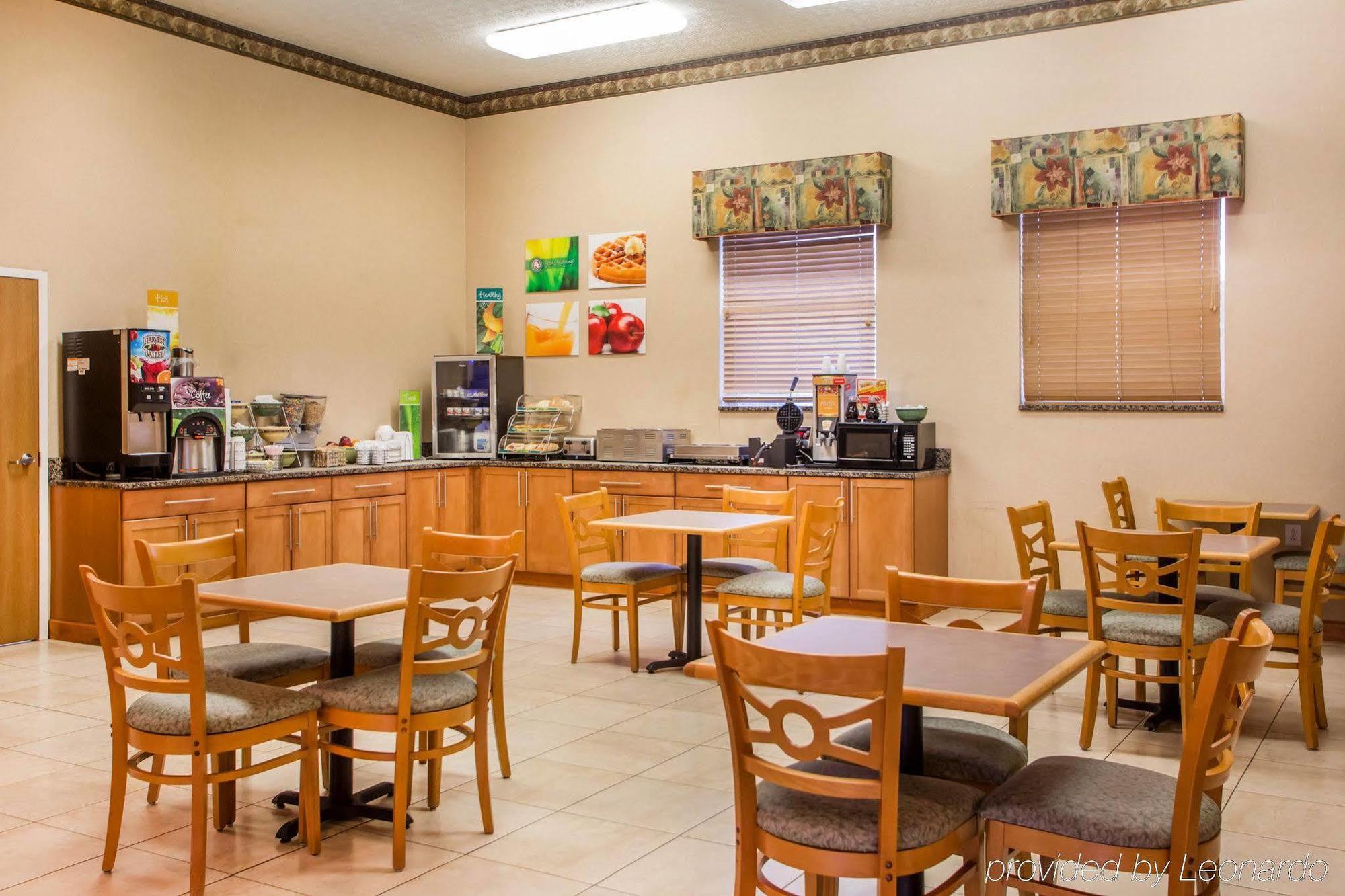 Quality Inn & Suites South-Obetz Bagian luar foto